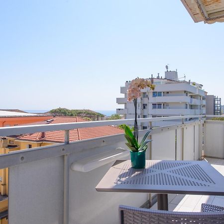 רימיני Hotel Sans Souci מראה חיצוני תמונה