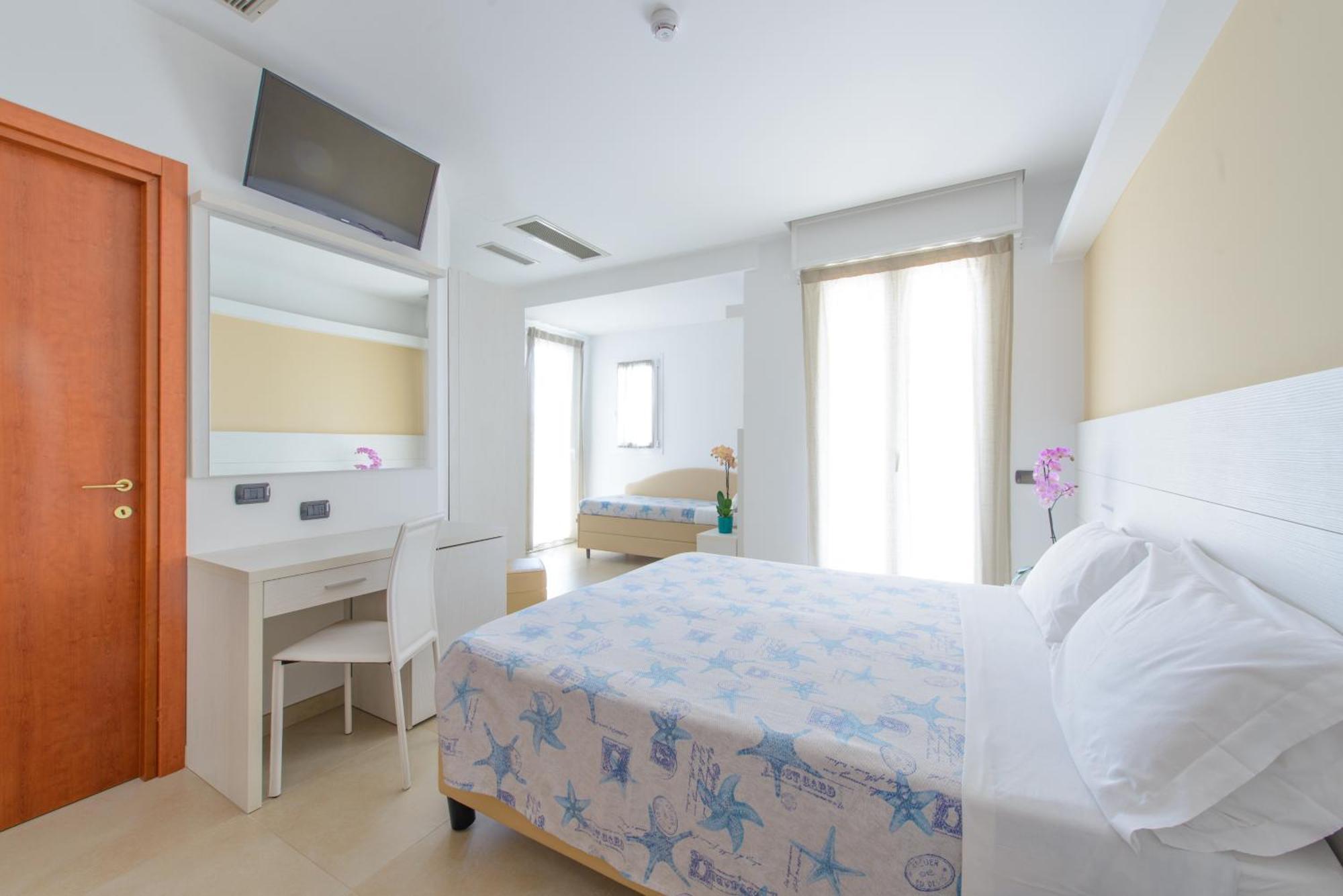 רימיני Hotel Sans Souci מראה חיצוני תמונה